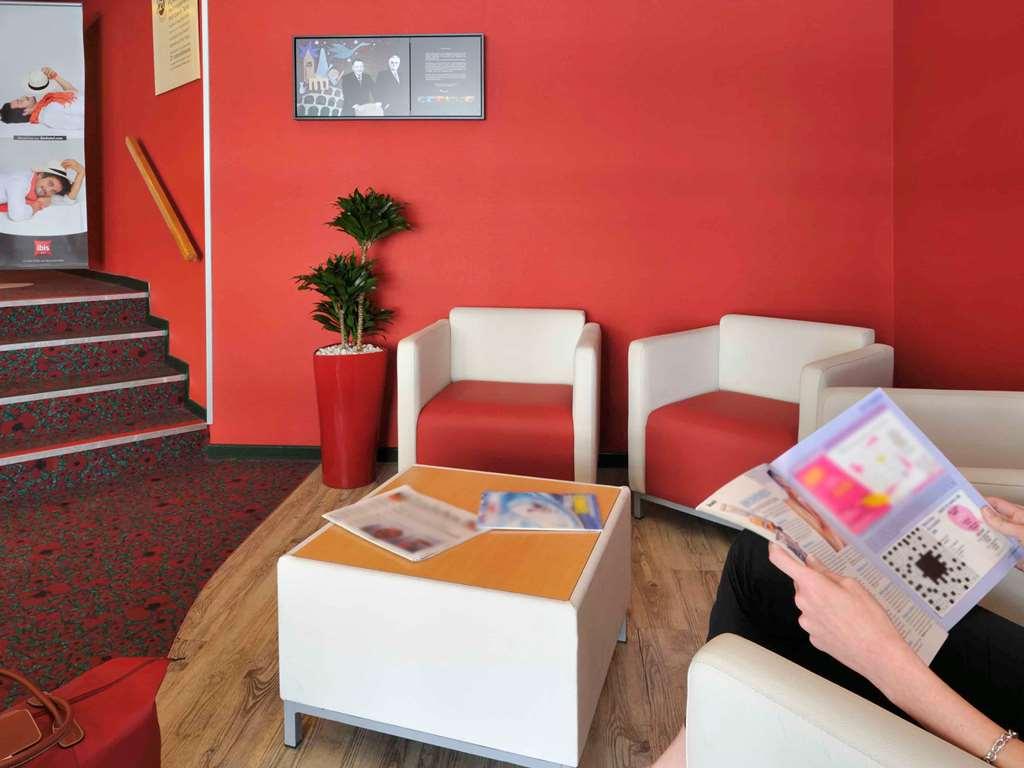 B&B Hotel Amiens Centre Cathedrale Екстериор снимка