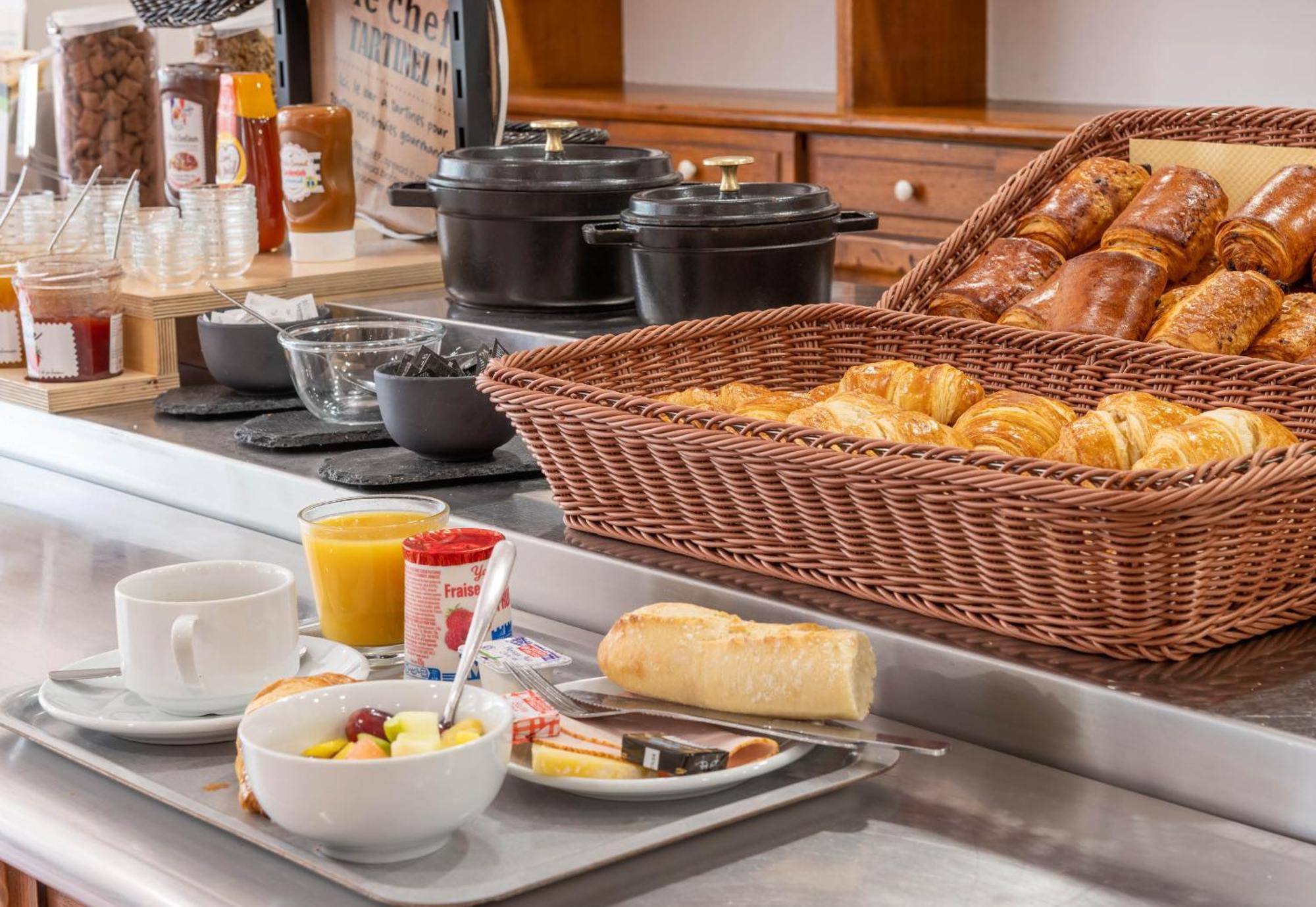 B&B Hotel Amiens Centre Cathedrale Екстериор снимка