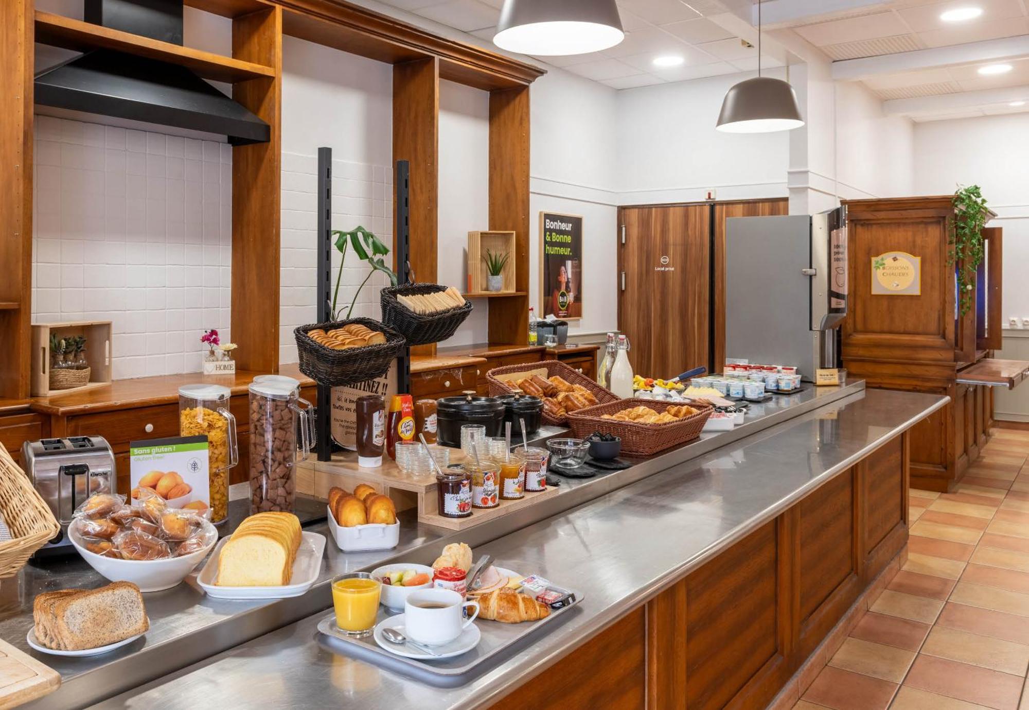 B&B Hotel Amiens Centre Cathedrale Екстериор снимка