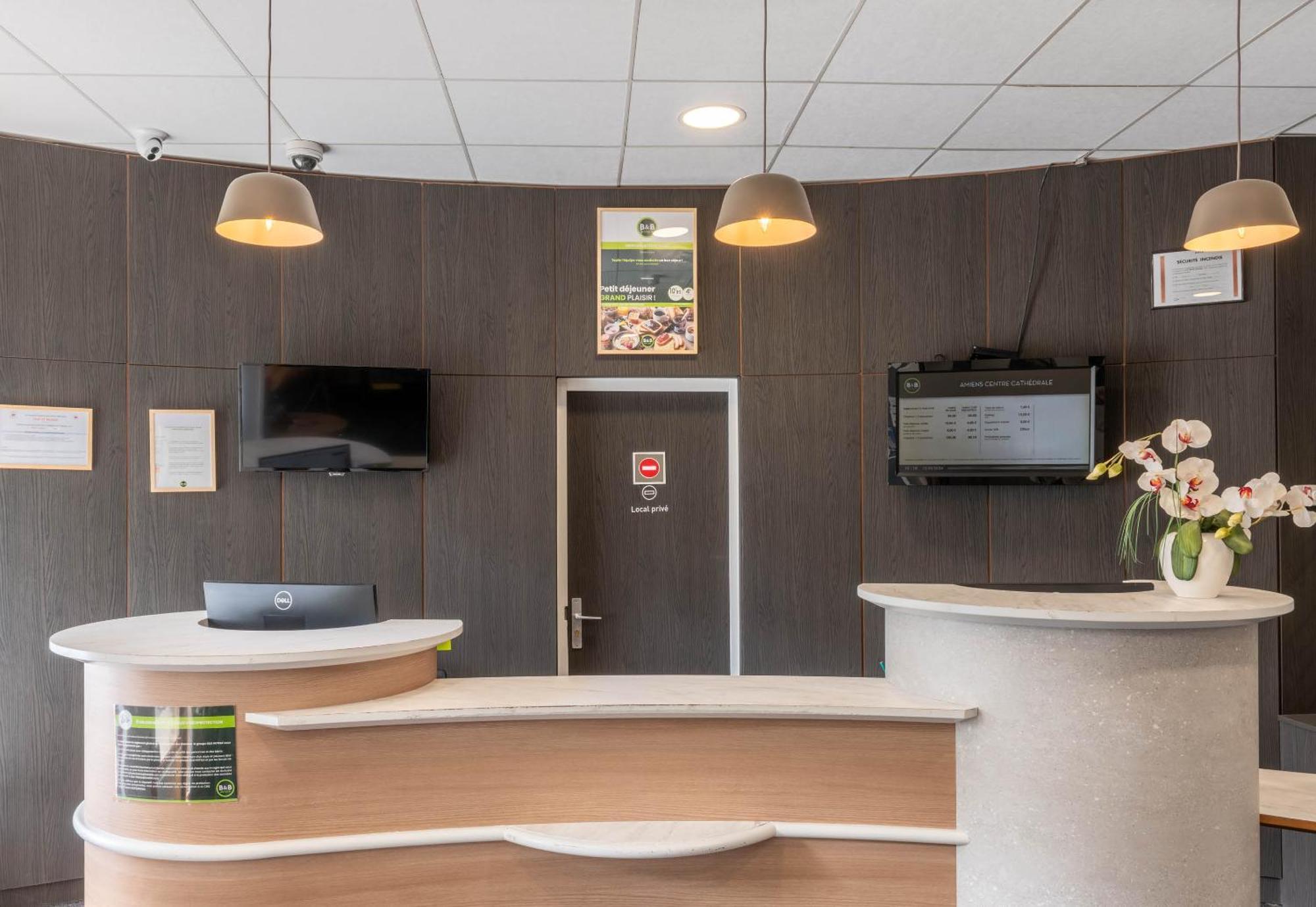 B&B Hotel Amiens Centre Cathedrale Екстериор снимка