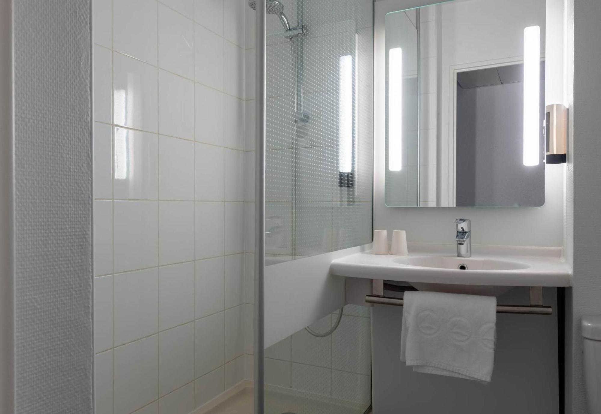 B&B Hotel Amiens Centre Cathedrale Екстериор снимка