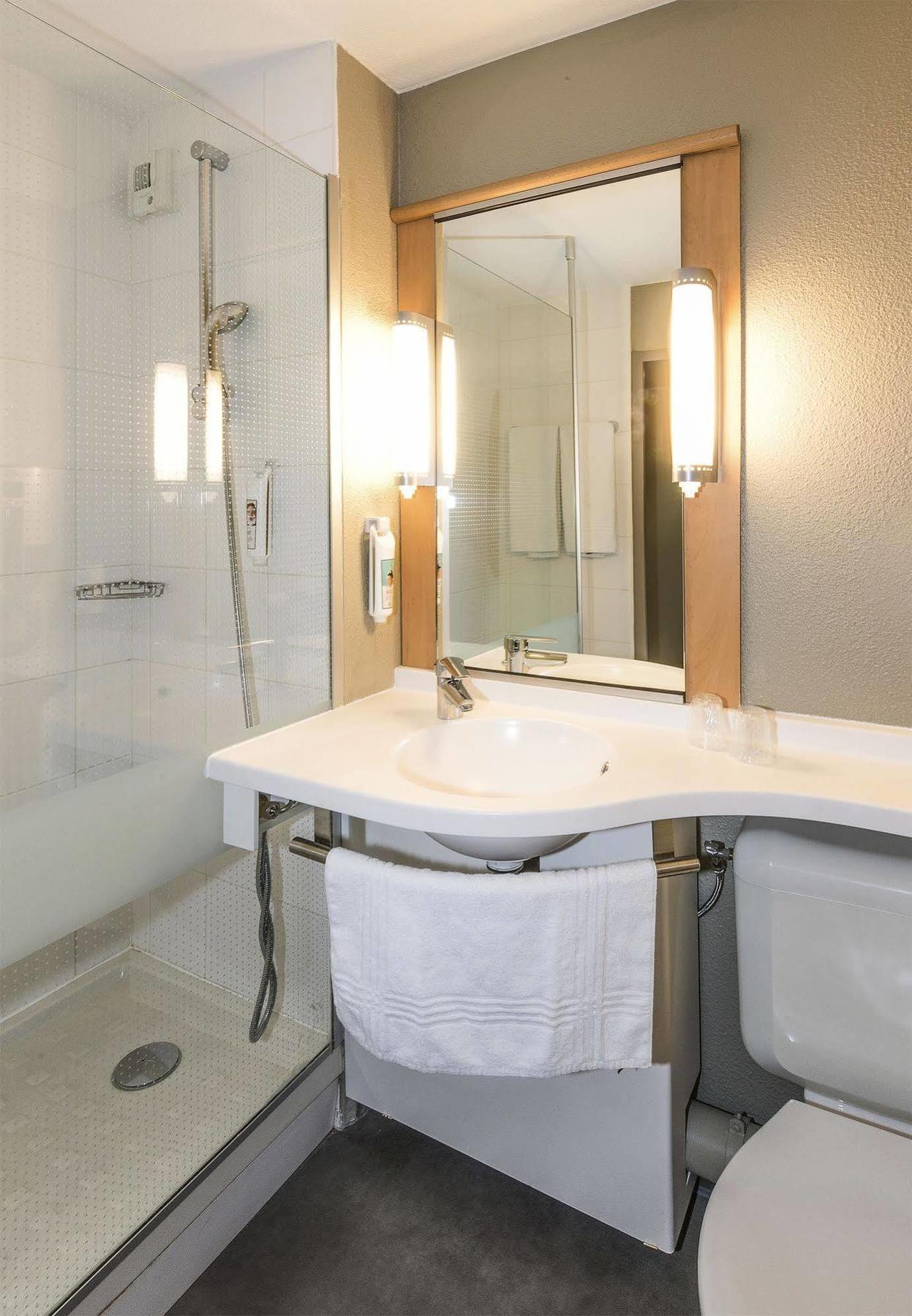 B&B Hotel Amiens Centre Cathedrale Екстериор снимка